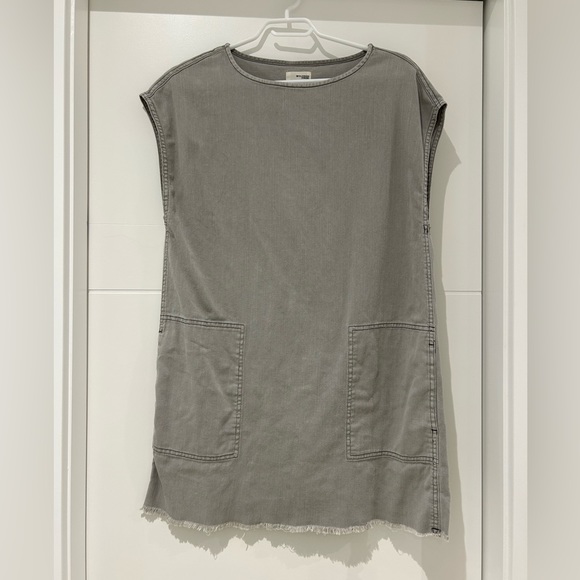 Wilfred Free. Aritzia. Denim dress - Picture 2 of 5